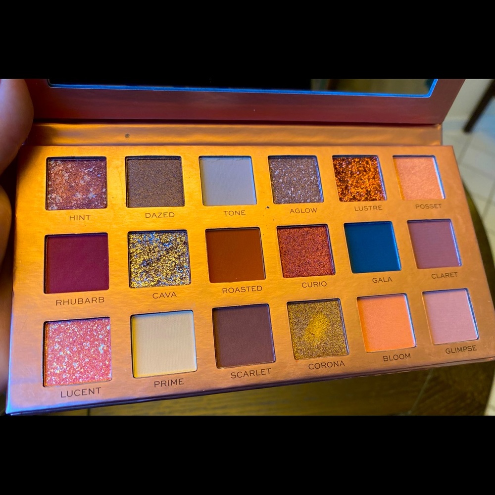 Revolution Pro new Neutral eyeshadow palette